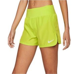 NWT Nike 3-in Running Shorts/Atomic Green Size Large